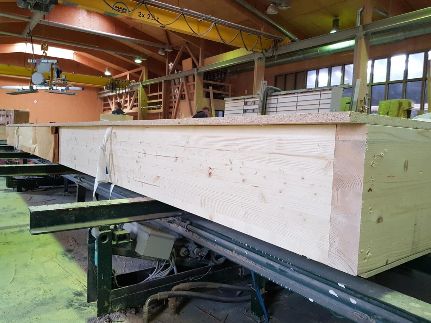Produktion von Holzrahmenbauelementen für Aufstockung in Warstein